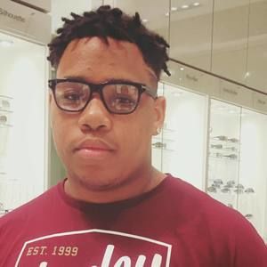 Meet your Posher, Darius